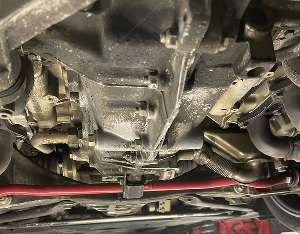 Porsche underbody before dry ice blasting